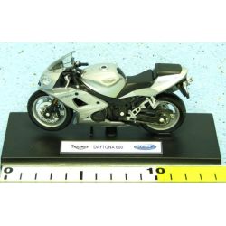 Welly motor  1:18 2179 TRIUMPH Daytona 600 - 3