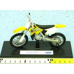 WELLY-MOTOR 1:18  SUZUKI RM250 - 2