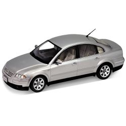 WELLY 1:18 VW - VOLKSWAGEN  PASSAT SEDAN 2001 - 1