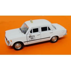 WELLY 1:39 FIAT 125P TAXI - biały - 1